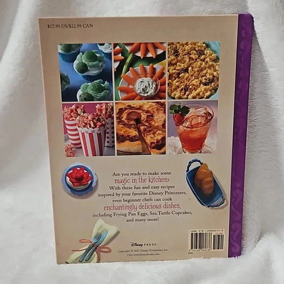 DISNEY COOKBOOK - Picture 2 of 5